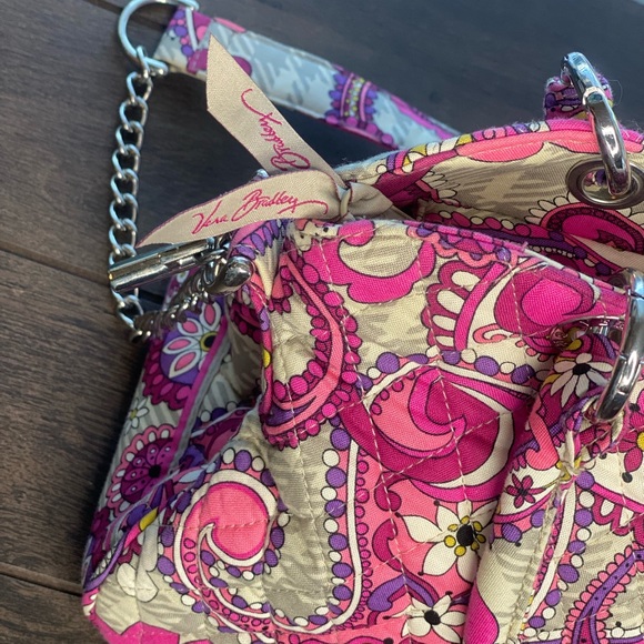 Vera Bradley Paisley Quilted shoulder Chain Bag Pink - Picture 14 of 16